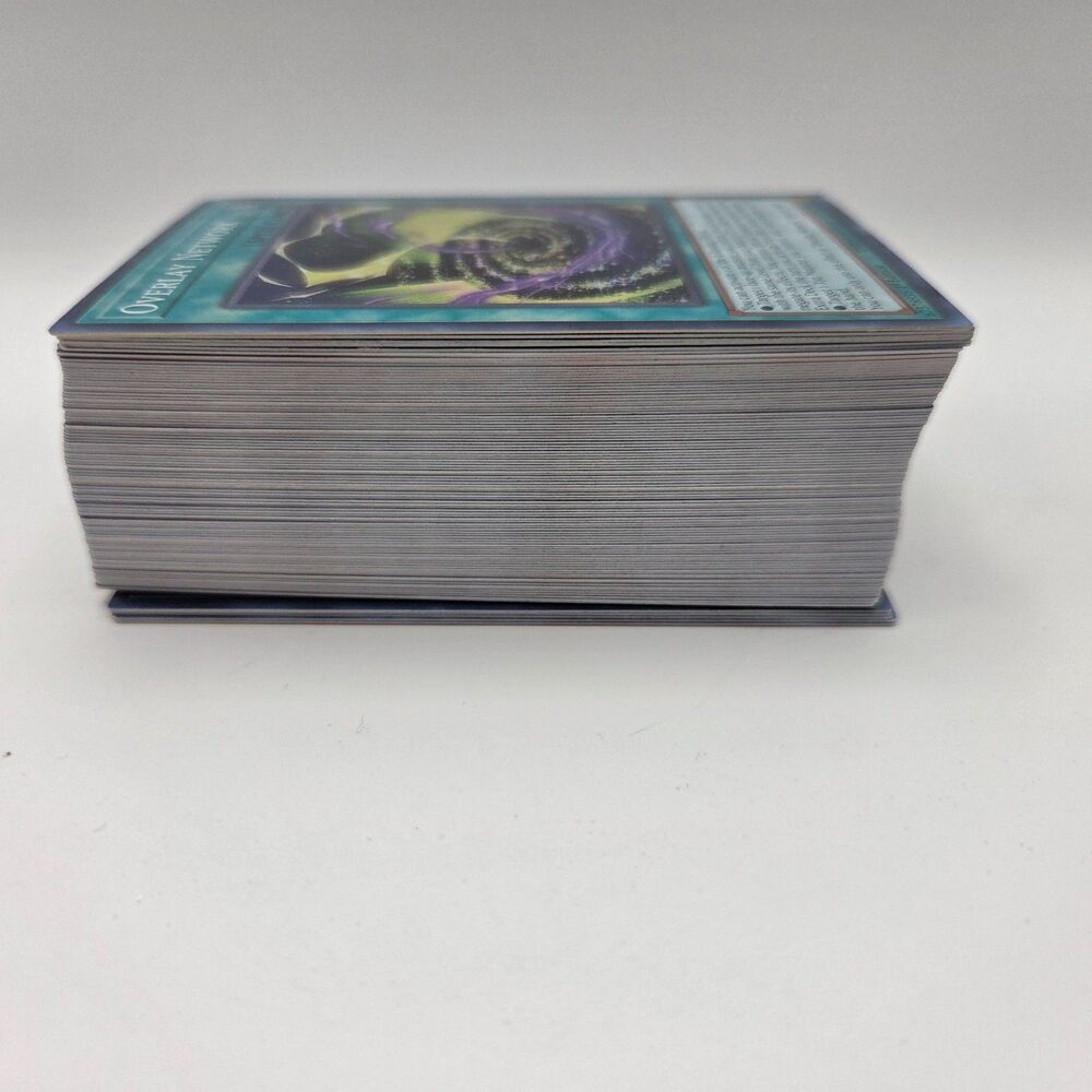 Yugioh Random 100 cards at least 5 foils